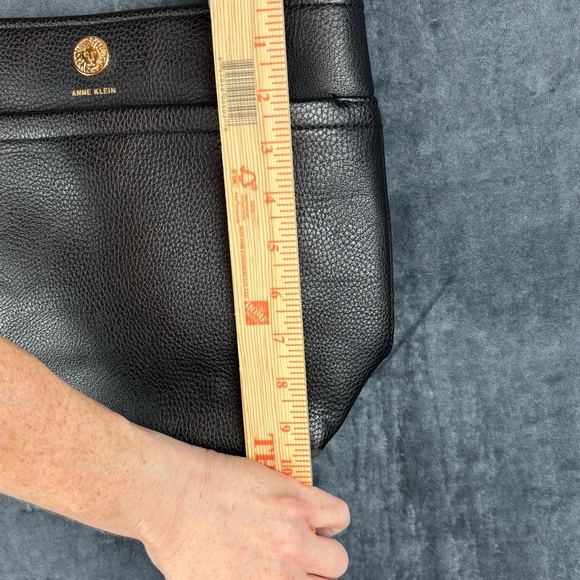 Anne Klein Black Tote Bag with Structured Design - Picture 4 of 15